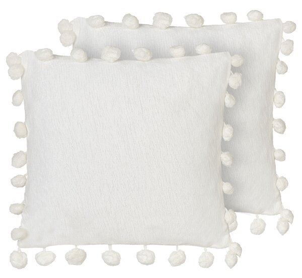 Sada 2 dekoratívnych vankúšov biela polyester 45 x 45 cm bez vzoru s brmbolcami ručne vyrobené moderný štýl doplnky