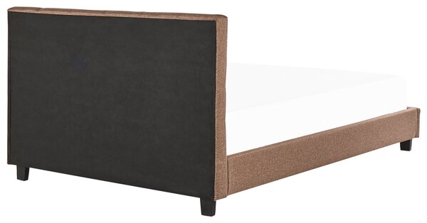 Posteľ hnedá látkové čalúnenie 180 x 200 cm vysoké prešívané čelo moderný štýl spálňa
