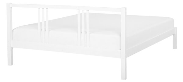 Posteľ biela z borovicového dreva 140 x 200 cm rám postele s lamelovým roštom moderná