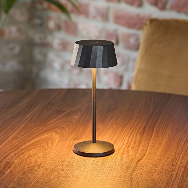 Sigor LED stolová lampa Facetta, čierna, 22 cm, kov IP44, Čierna, Obývacia izba / jedáleň, Hliník, Moderný