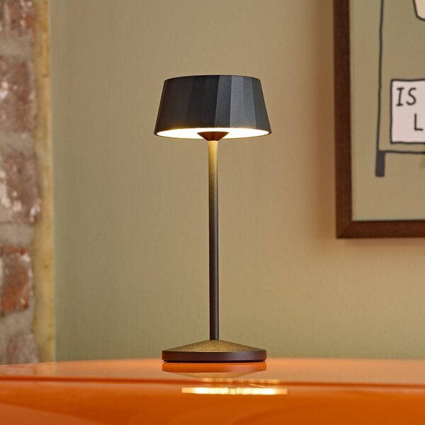Sigor LED stolová lampa Facetta, čierna, 22 cm, kov IP44, Čierna, Obývacia izba / jedáleň, Hliník, Moderný