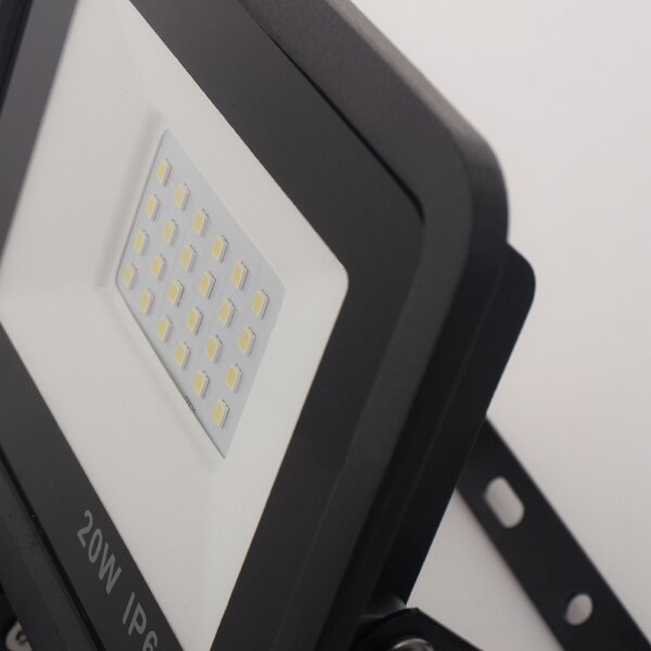 LED reflektor s pohybovým senzorom LED/20W/230V IP65