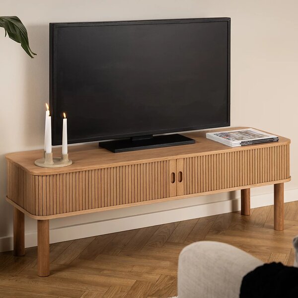 Actona TV skrinka Langley 140 cm dub prírodný
