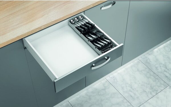 Sivý plastový príborník do zásuvky 15 x 49 cm – Metaltex