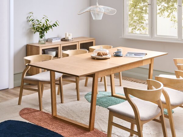 Rozkladací jedálenský stôl svetlý jaseň MDF 160/200 x 95 cm jaseňová dyhovaná vrchná doska moderný dizajn panelový podstavec