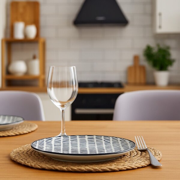 VESSIA Porcelánový mělký talíř LINEAS 24 cm černý/bílý