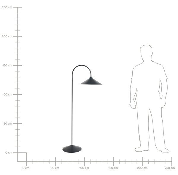 Stojaca lampa čierna kovové tienidlo a podstavec moderný štýl obývacia izba spálňa