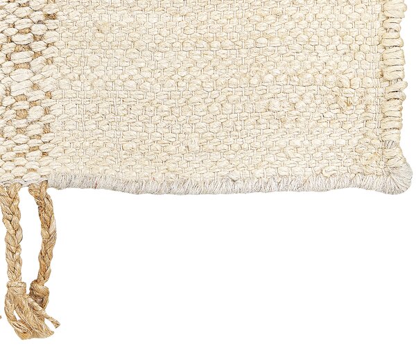 Koberec béžový jutový 140 x 200 cm obdĺžnikový ručne tkaný so strapcami boho dizajn spálňa obývacia izba