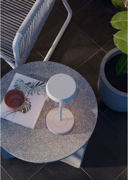 Redo 90306 - LED Stmievateľná stolná lampa ILUNA LED/2,5W/5V 3000 mAh IP65 biela