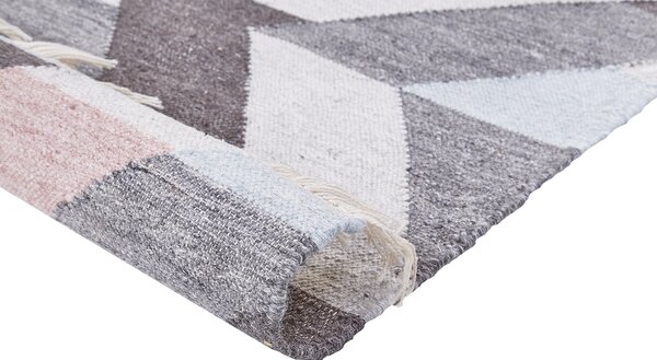 Koberec viacfarebný juta 160 x 230 cm geometrický vzor obdĺžnikový tvar so strapcami ručne tkaný boho štýl obývacia izba spálňa