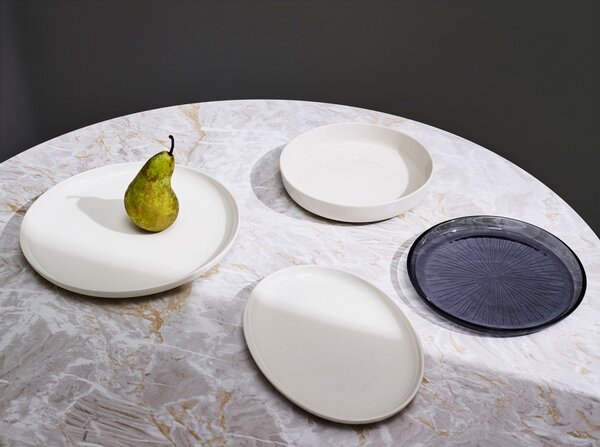 Iittala Tanier Essence 21,1cm, tmavo sivý