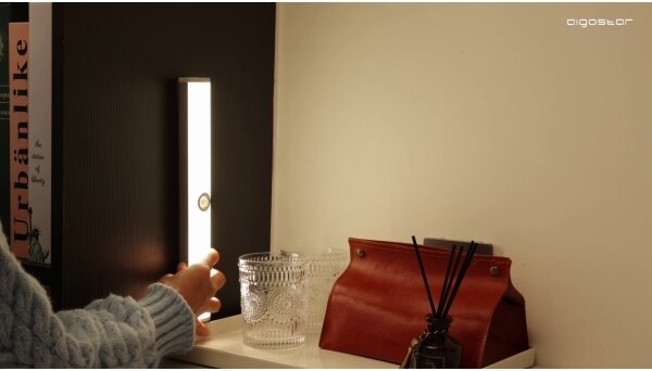 Aigostar LED nabíjacie osvetlenie nábytku so senzorom 1,5W 4000K 5V
