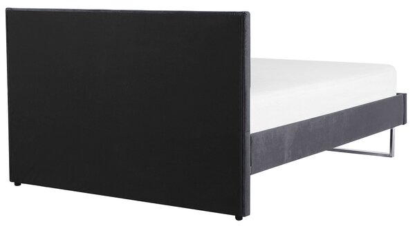 Čalúnená posteľ sivá zamatová 180 x 200 cm rám postele s čelom strieborné nohy elegantný dizajn