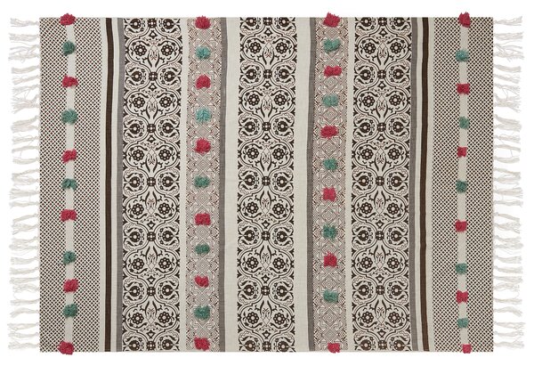 Prikrývka hnedá a béžová bavlnená 130 x 180 cm geometrický vzor brmbolce boho spálňa obývačka