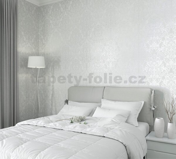 Vliesové tapety na stenu IMPOL City Glam 32601, zámocký vzor biely s metalickým odleskom, rozmer 10,05 m x 0,53 m, Marburg