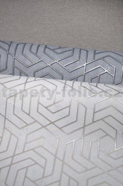 Vliesové tapety na stenu IMPOL City Glam 32607, geometrický vzor svetlo sivý se striebornými metalickými odleskami, rozmer 10,05 m x 0,53 m, Marburg