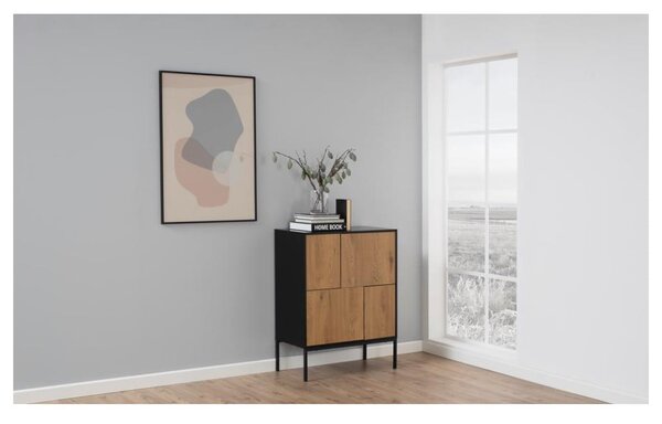 Vysoká komoda v dekore duba v čierno-prírodnej farbe 80x103 cm Seaford – Actona