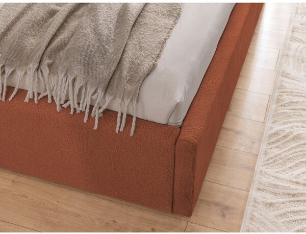 Čalúnená dvojlôžková posteľ s úložným priestorom s roštom 140x200 cm v terakotovej farbe Cille – Ropez