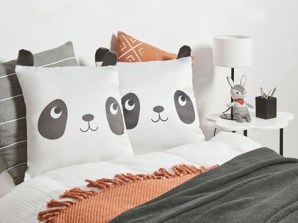 Sada 2 dekoratívnych vankúšov čierna a biela bavlna 45 x 45 cm zvierací vzor panda moderný štýl detská izba doplnky