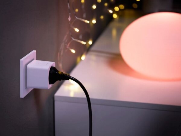 SADA 3x Inteligentná zásuvka Philips Hue Smart plug EU SCHUKO