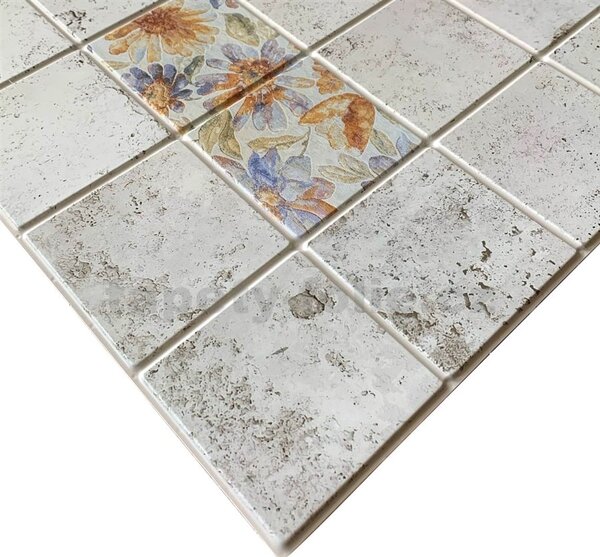 Obkladové panely 3D PVC TP10026181, rozmer 964 x 484 mm, sivý betón s kvetmi, GRACE