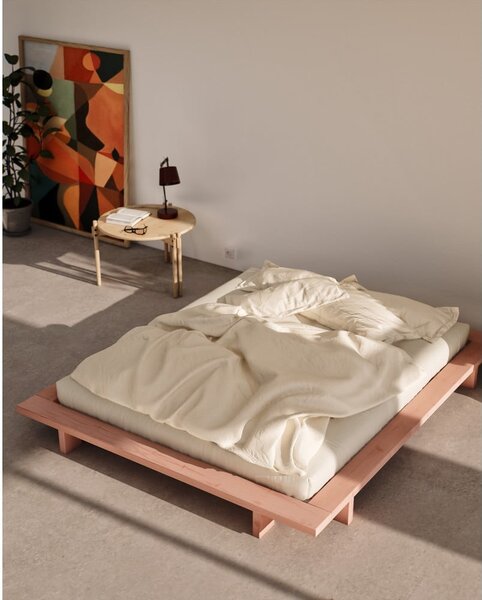 Svetloružová dvojlôžková posteľ z borovicového dreva s roštom 140x200 cm Japan – Karup Design