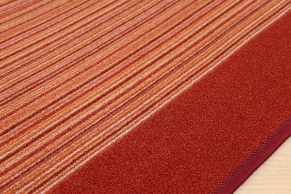 Associated Weavers , Protišmykový behúň na mieru Carnaby 84, šíre 67 cm, červená, chodba / predsieň