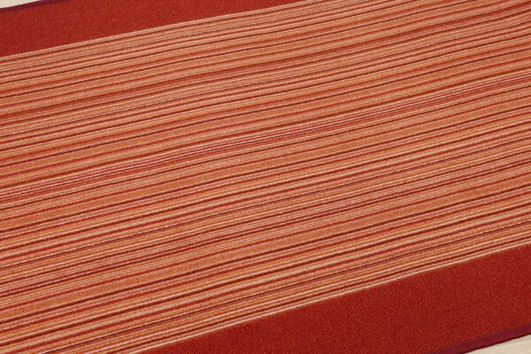 Associated Weavers , Protišmykový behúň na mieru Carnaby 84, šíre 67 cm, červená, chodba / predsieň