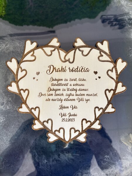 Drevené svadobné srdiečko ako poďakovanie rodičom hodnota: variant 2