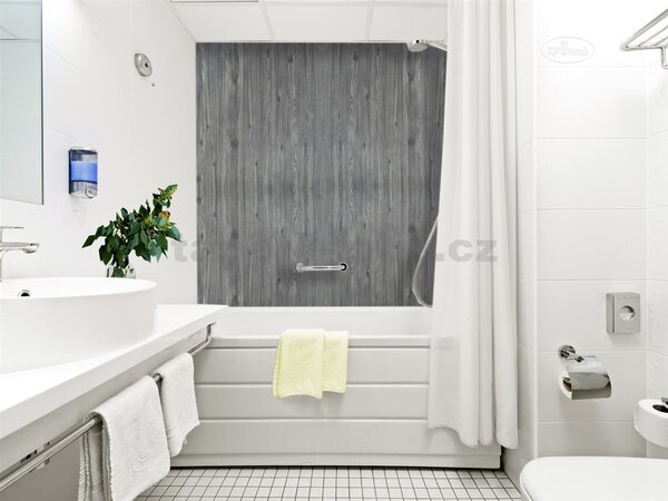 Samolepiace penové 3D panely W2-05, rozmer 70 x 70 cm, drevený obklad borovica sivá, IMPOL TRADE