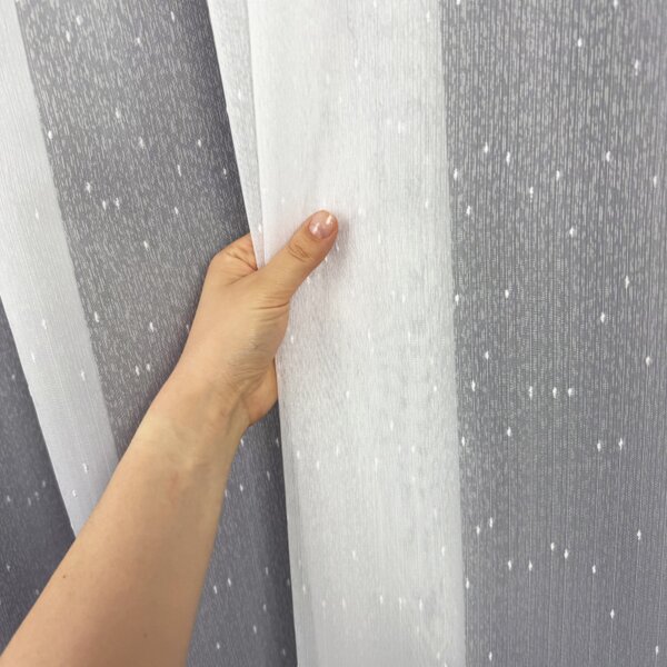 Voálová﻿ hotová záclona Rain s čipkou biela Ervi rôzne veľkosti