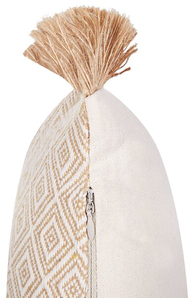 Súprava 2 dekoratívnych vankúšov béžová polyester 30 x 50 cm s geometrickým vzorom a strapcami moderná obývačka spálňa