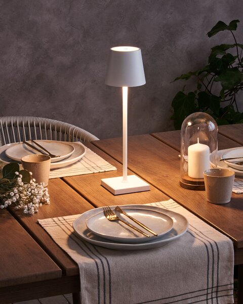 Stolná lampa biela hliníková s dotykovým vypínačom nabíjanie cez USB kábel bezdrôtová moderný štýl interiér exteriér
