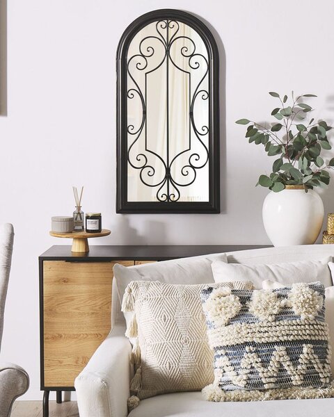 Nástenné zrkadlo čierne 50 x 98 cm zaoblený kovový rám v tvare okna elegantný klasický dizajn