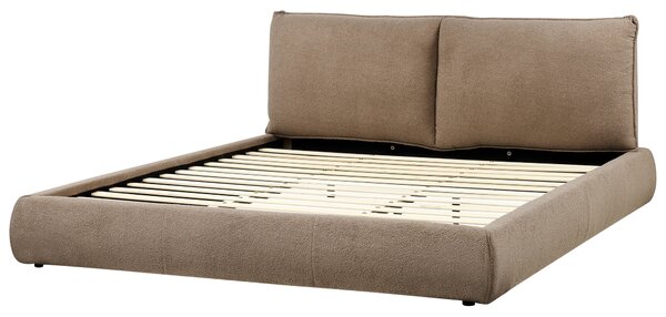 Posteľ hnedá buklé čalúnenie 180 x 200 cm lamelový rošt hrubé čalúnené čelo postele moderný štýl spálňa