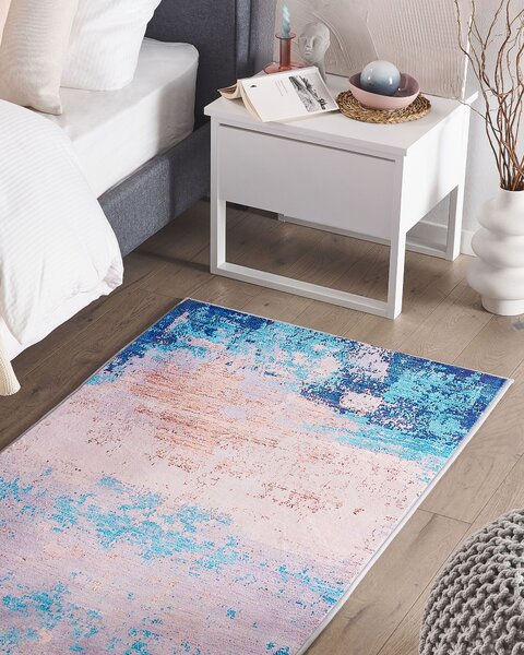 Koberec modrý polyesterový 80 x 150 cm viacfarebný abstraktný vzor protišmyková spodná strana