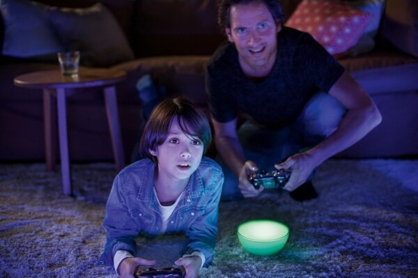 Philips 76020/31/P7 - Hue GO stmievateľná stolná LED lampa RGB, 6 W, 230 V
