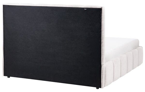 Posteľ s úložným priestorom krémová biela látkové čalúnenie 140 x 200 cm vertikálne prešívanie zdvíhací rám vysoké čelo moderný štýl spálňa