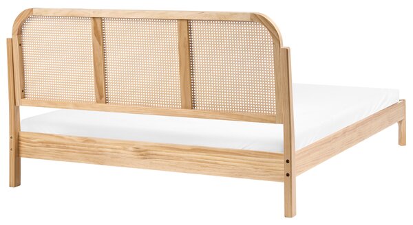 Posteľ svetlohnedá rám z borovicového dreva s čelom umelý ratan 160 x 200 cm s roštom retro štýl spálňa