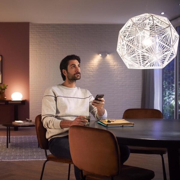 SADA 4x LED Stmievateľná žiarovka Philips Hue WACA E27/6,5W/230V 2000-6500K