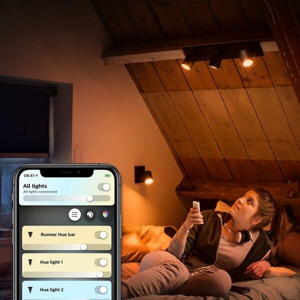 Philips - LED Stmievateľné bodové svietidlo Hue RUNNER 1xGU10/4,2W/230V čierna