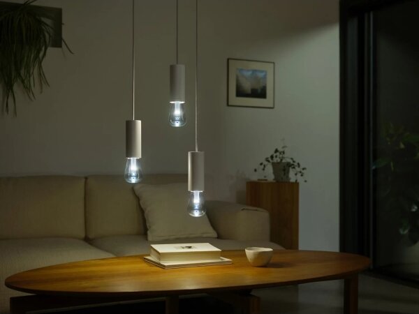 LED RGBW Stmievateľná žiarovka Philips Hue White And Color Ambiance E27/6,8W/230V