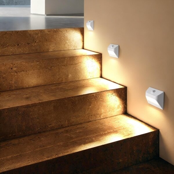 Immax 08308L - LED nabíjateľné schodové svietidlo so senzorom STEP LIGHT 0,3W/3,7V 2200 mAh IP53 biela