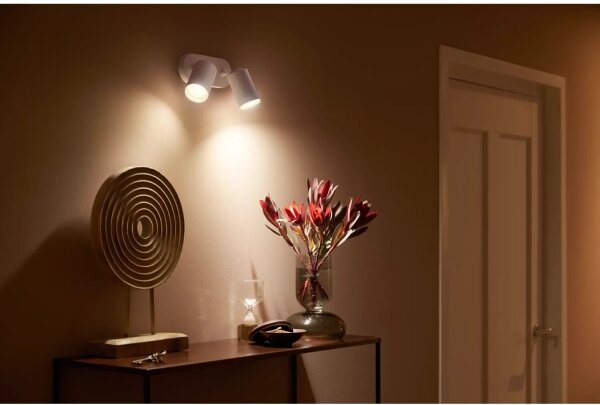 Philips - LED RGBW Stmievateľné bodové svietidlo Hue FUGATO 2xGU10/4,2W/230V biela