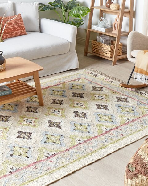 Koberec viacfarebný jutový 140 x 200 cm obdĺžnikový so strapcami ručne tkaný boho štýl obývacia izba spálňa