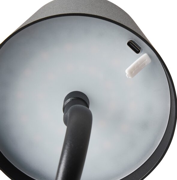 Stolná lampa čierna železo hliník s dotykovým vypínačom nabíjanie cez USB kábel bezdrôtová moderný štýl interiér exteriér