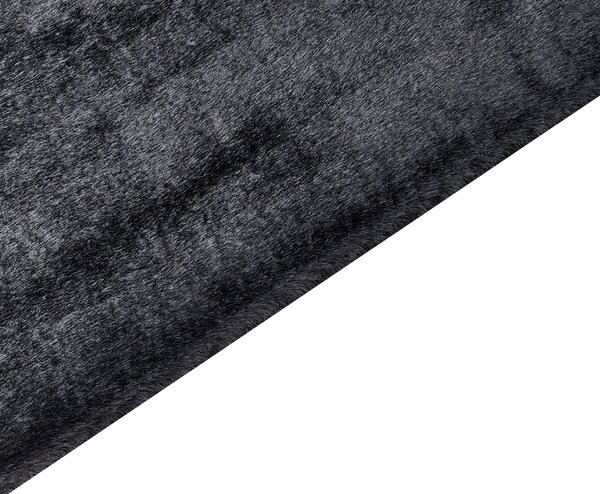 Koberec čierny umelá zajačia kožušina polyester 160 x 230 cm mäkký huňatý s vysokým vlasom obývačka spálňa