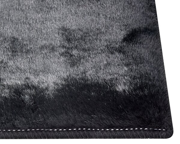 Koberec čierny umelá zajačia kožušina polyester 160 x 230 cm mäkký huňatý s vysokým vlasom obývačka spálňa