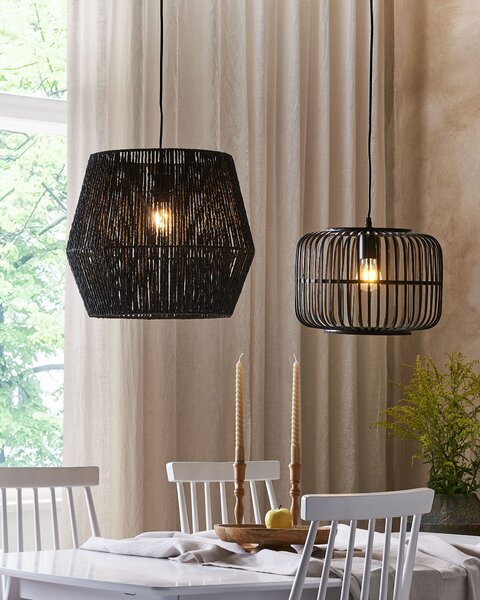 Závesná lampa čierna tienidlo z papierového výpletu prírodné materiály nastaviteľný kábel boho dizajn osvetlenie