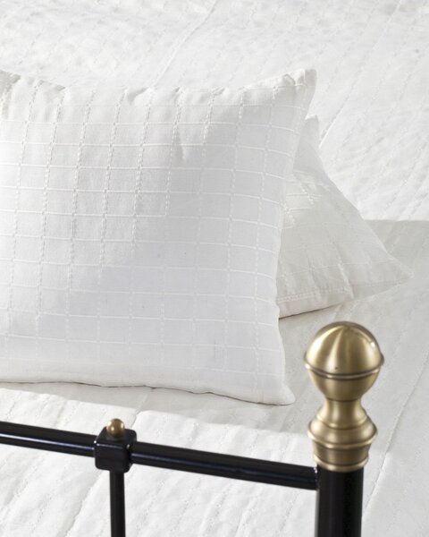 Súprava Milena white 150 × 250 cm – deka + 2 obliečky na vankúše